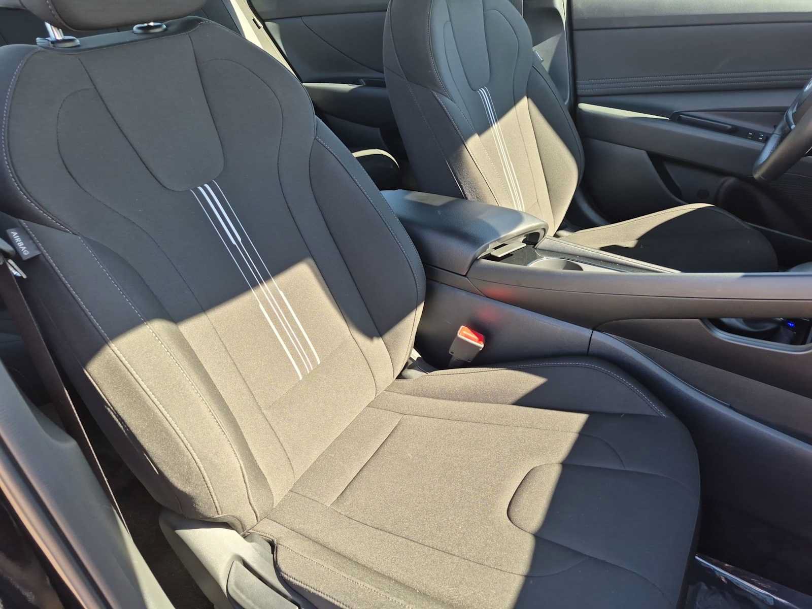 Certified 2025 Hyundai Elantra SEL FWD image 20