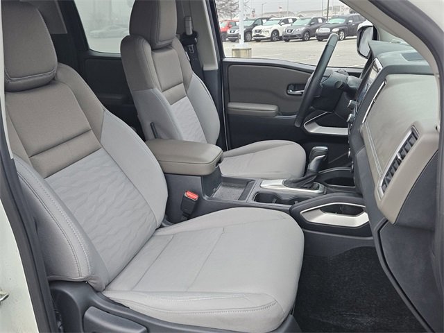 Used 2022 Nissan Frontier SV image 15