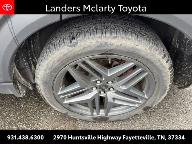 Used 2025 Ford Explorer ST-Line w/ Premium Package RWD image 7