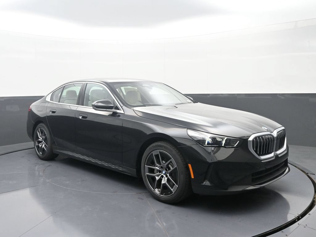 New 2027 BMW 530i xDrive AWD/4WD image 3