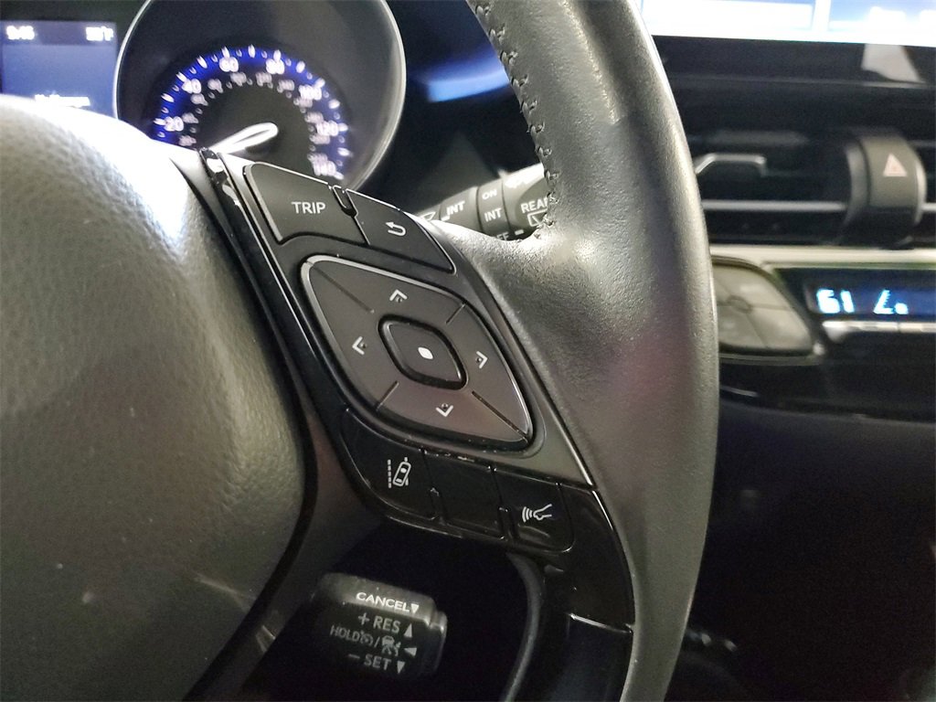 Used 2021 Toyota C-HR XLE image 22