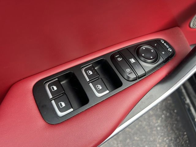 Used 2018 Kia Stinger GT2 image 29