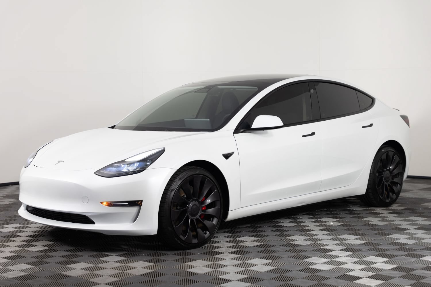 Used 2023 Tesla Model 3 Performance AWD/4WD image 1