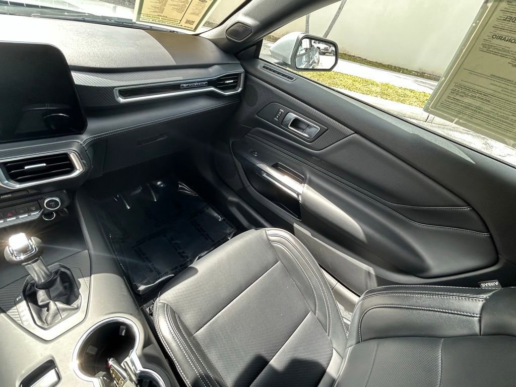 Used 2025 Ford Mustang Premium RWD image 11
