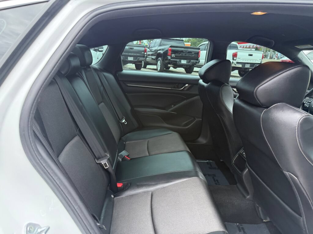 Used 2022 Honda Accord Sport image 25