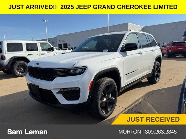 New 2025 Jeep Grand Cherokee Limited w/ Black Appearance Package image 3