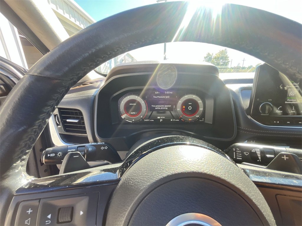 Used 2021 Nissan Rogue Platinum image 15