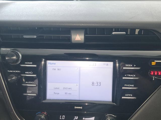 Used 2020 Toyota Camry SE image 19