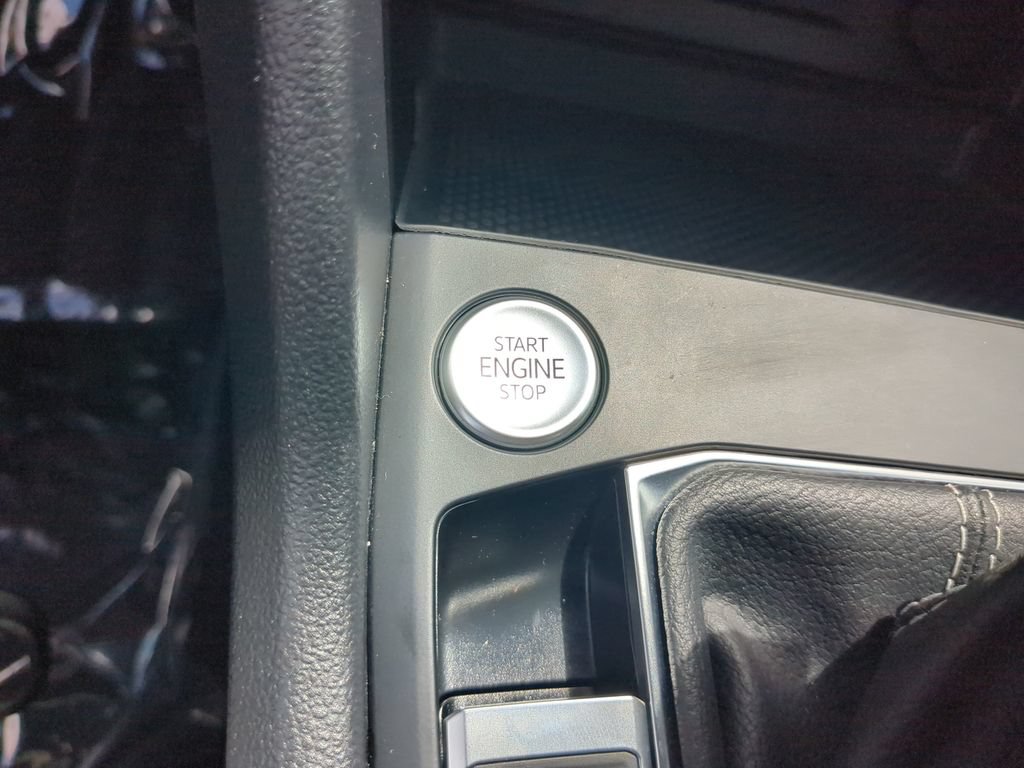 Certified 2022 Volkswagen Taos S FWD image 27