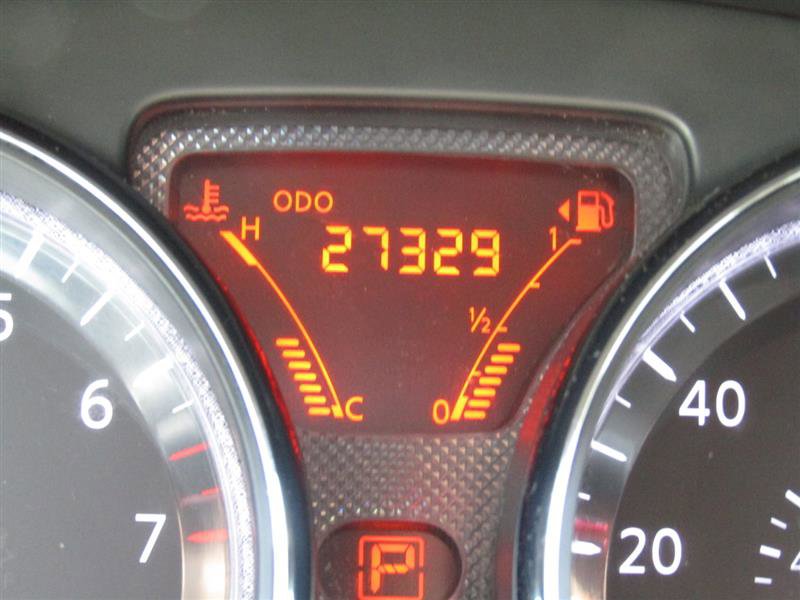 Used 2013 Nissan Versa SV w/ Convenience Pkg image 16