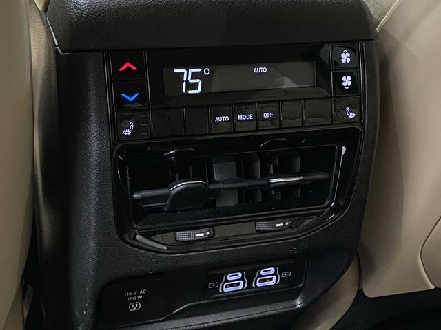 Used 2021 Jeep Grand Cherokee L Limited image 35