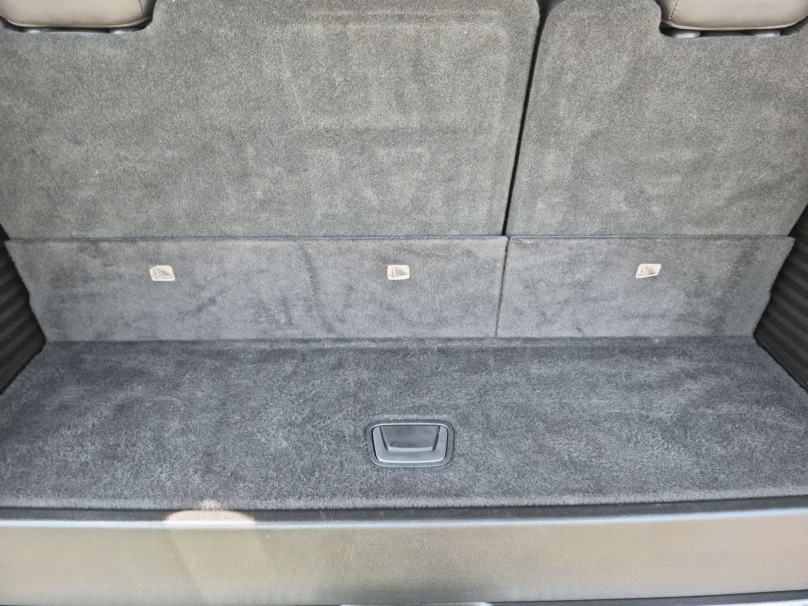 Used 2018 Cadillac Escalade Platinum AWD/4WD image 36