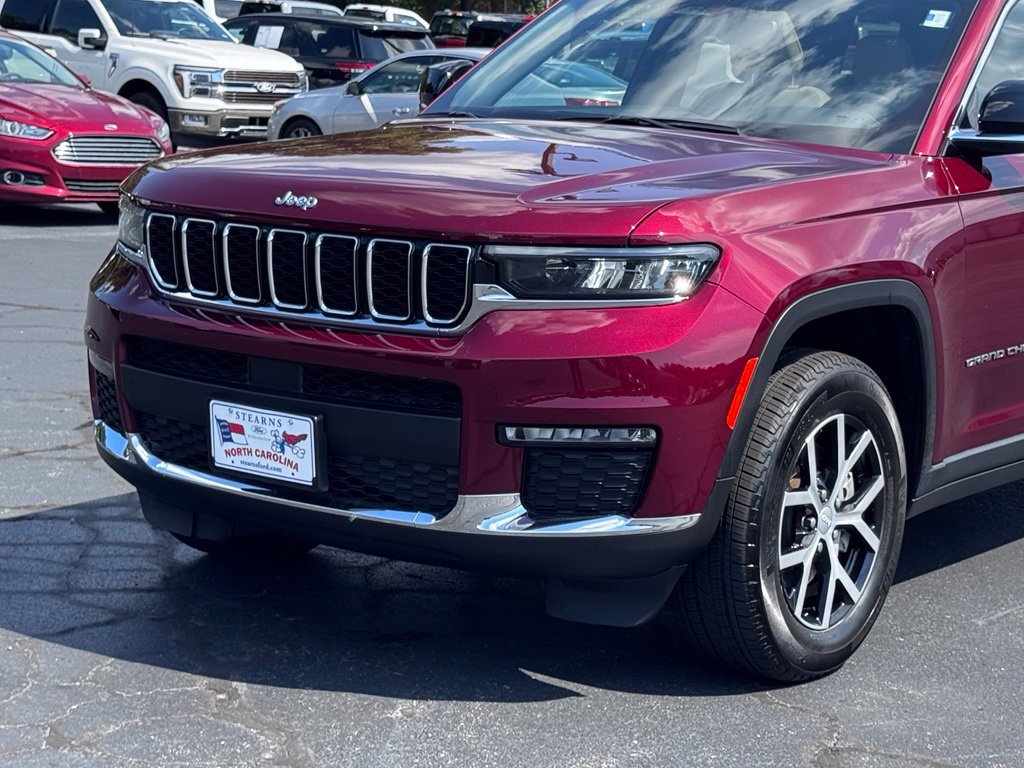 Used 2024 Jeep Grand Cherokee L Limited RWD image 39