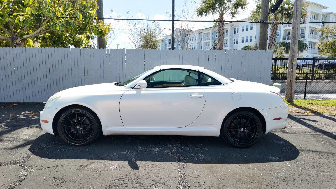 Used 2004 Lexus SC 430 Convertible image 8
