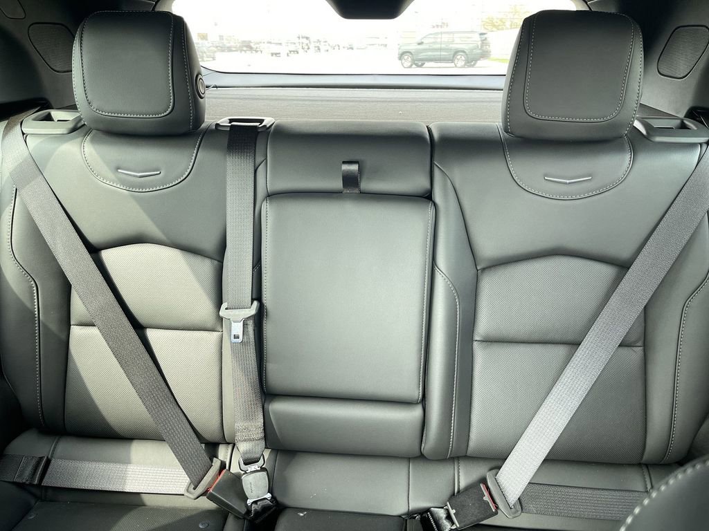 Used 2023 Cadillac XT4 Premium Luxury image 36