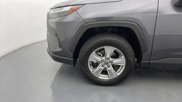 Used 2024 Toyota RAV4 XLE AWD/4WD image 12