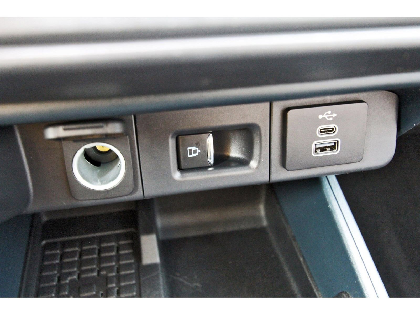 Used 2025 Ford Maverick Lariat image 27