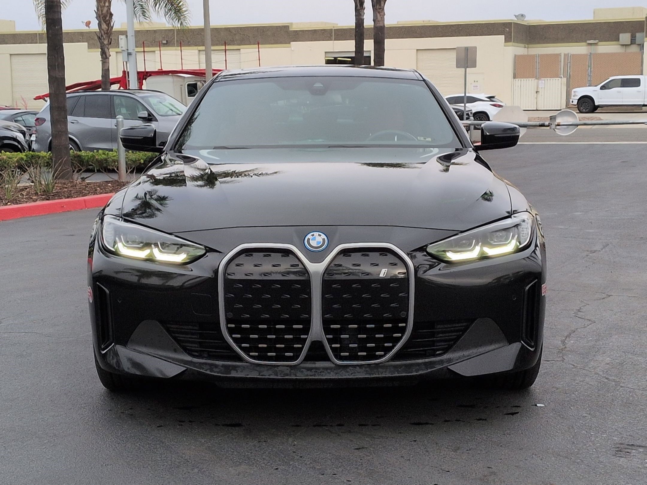 Certified 2023 BMW i4 eDrive40 w/ Premium Package RWD image 3
