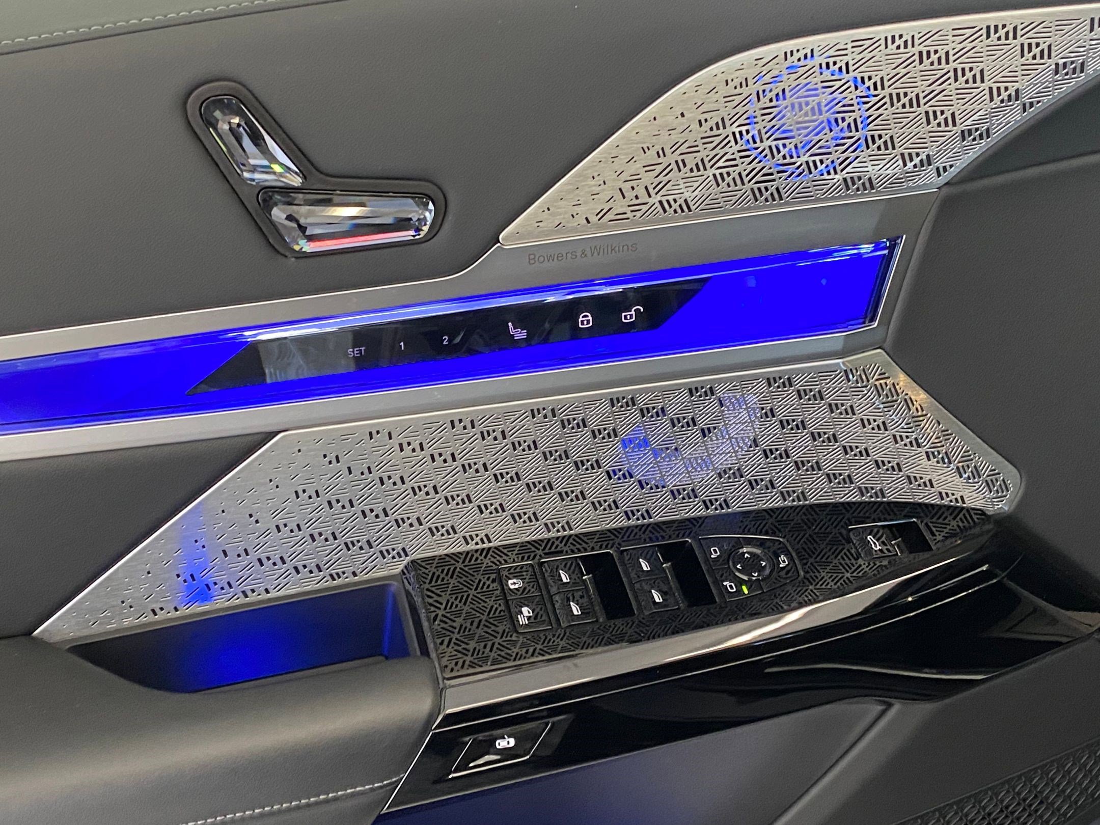 Used 2025 BMW 760i xDrive w/ Executive Package image 11