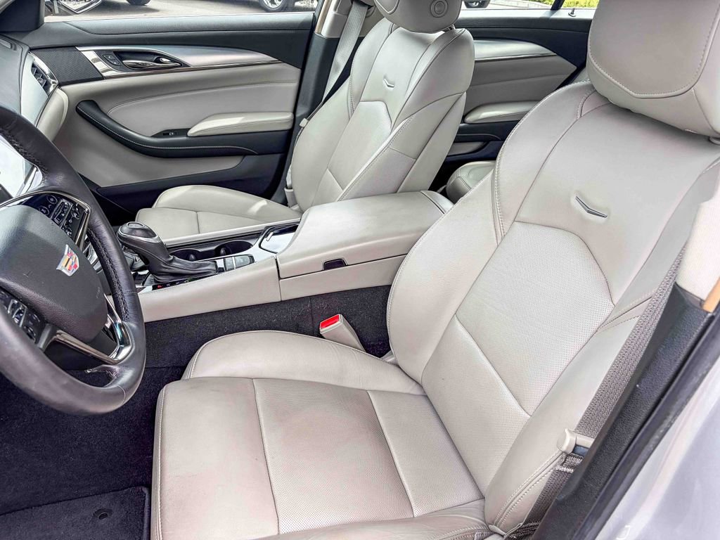 Used 2018 Cadillac CTS Luxury image 38