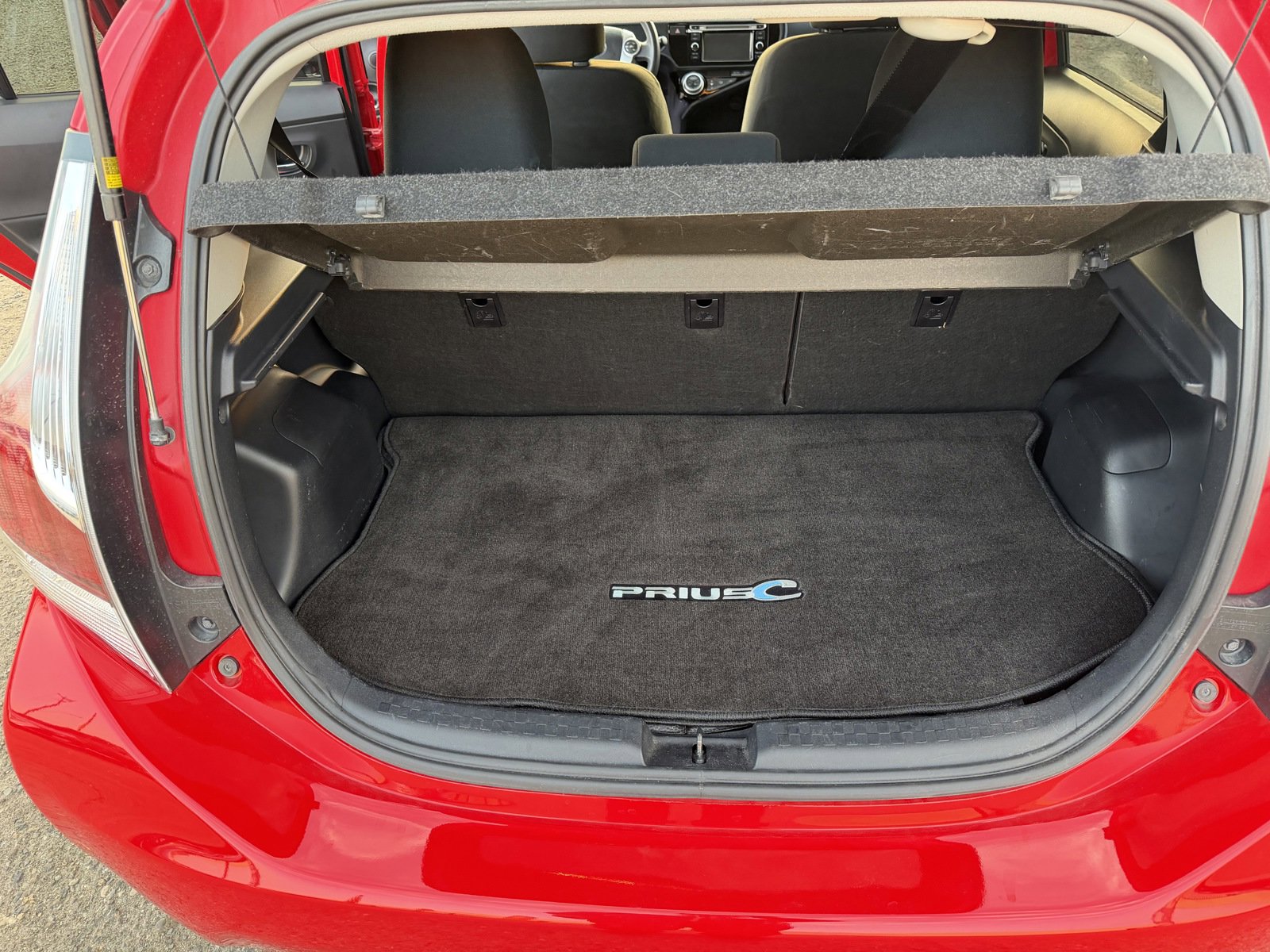 Used 2015 Toyota Prius C Four image 16