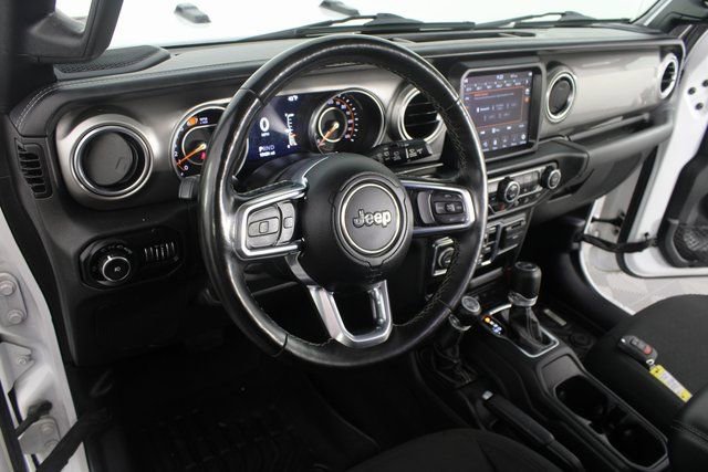 Used 2020 Jeep Wrangler Unlimited Sahara image 8