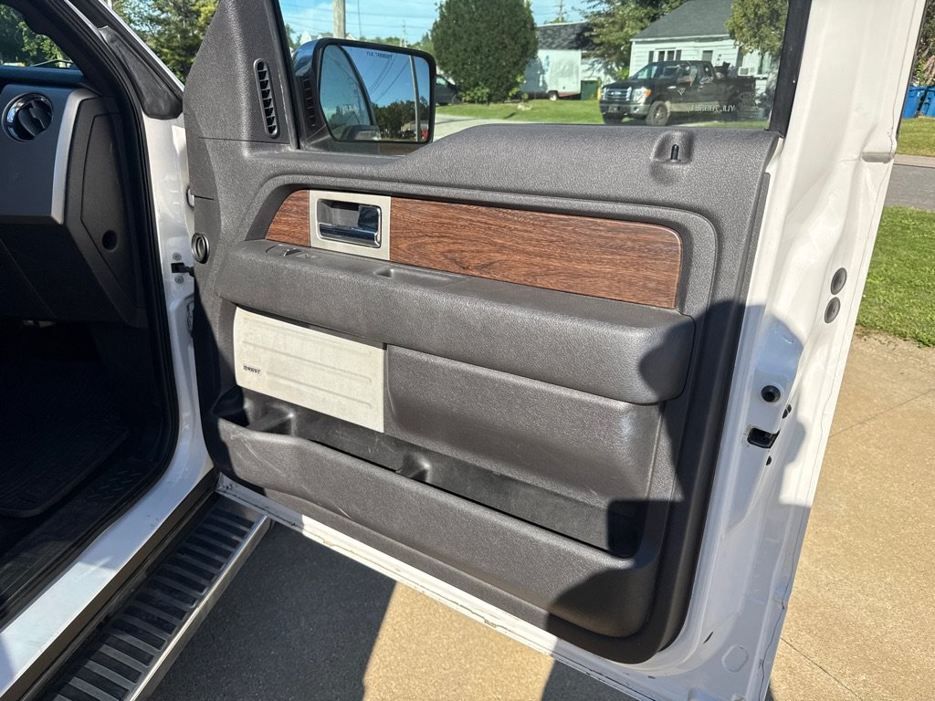Used 2013 Ford F150 Lariat w/ Mid Equipment Group AWD/4WD image 16