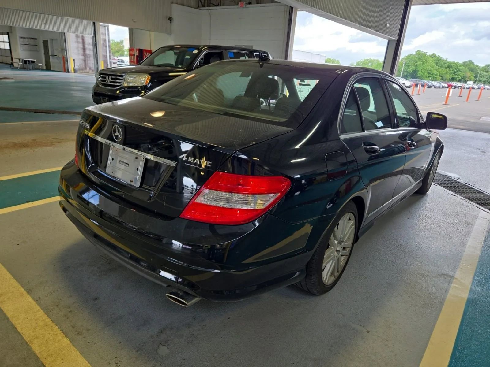 Used 2009 Mercedes-Benz C 300 4MATIC Sedan image 5