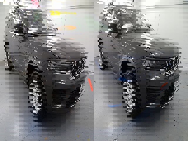 Certified 2023 Jeep Grand Cherokee Laredo