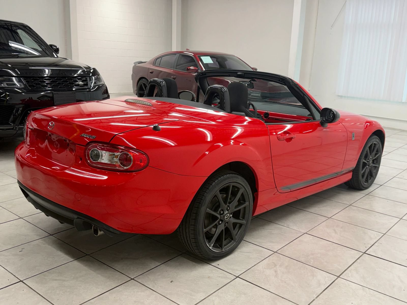 Used 2013 MAZDA MX-5 Miata Club RWD image 9