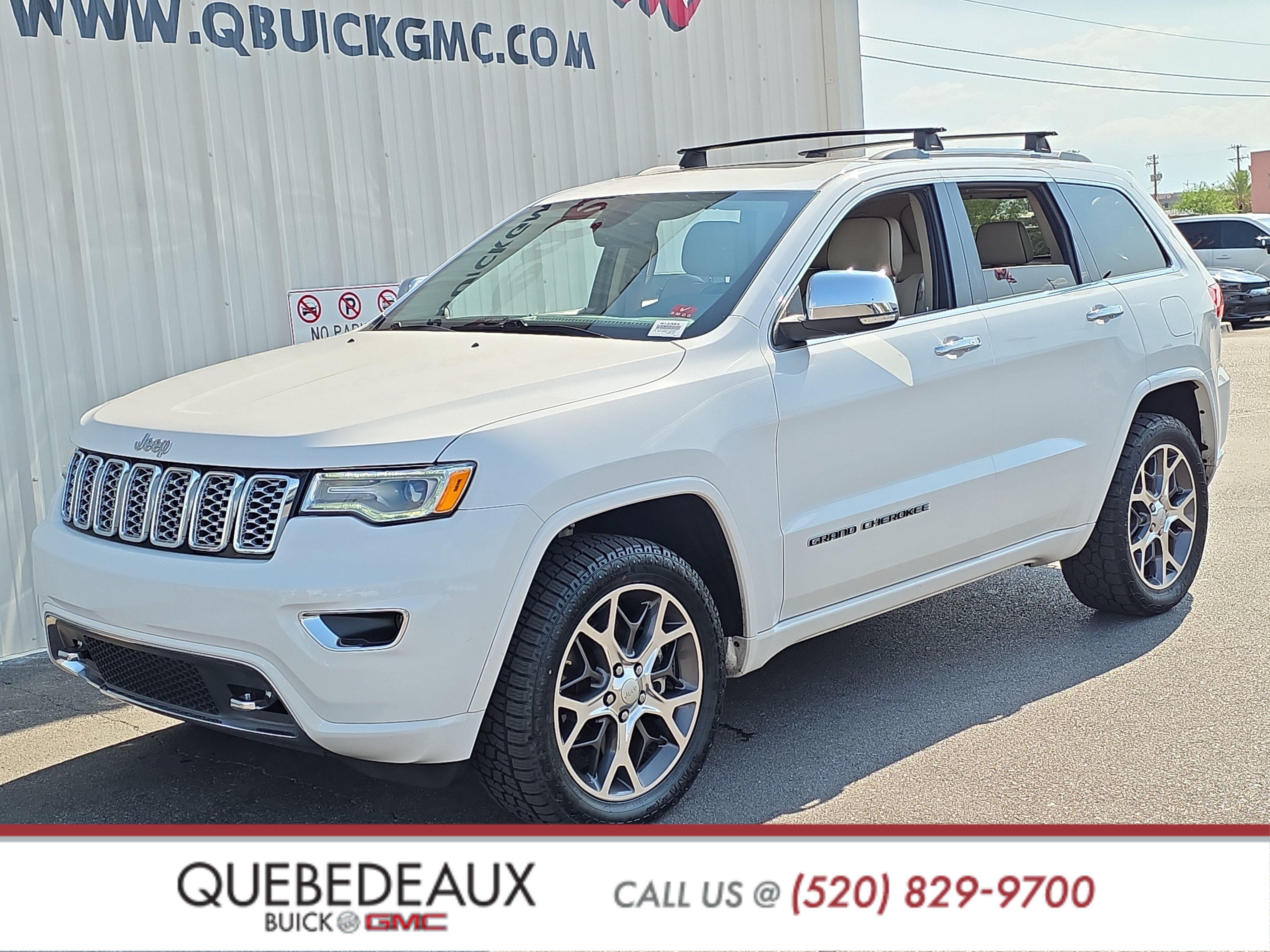 Used 2020 Jeep Grand Cherokee Overland AWD/4WD image 3