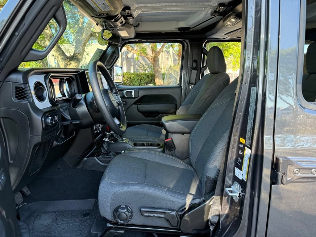 Used 2026 Jeep Wrangler Unlimited Sport AWD/4WD image 16