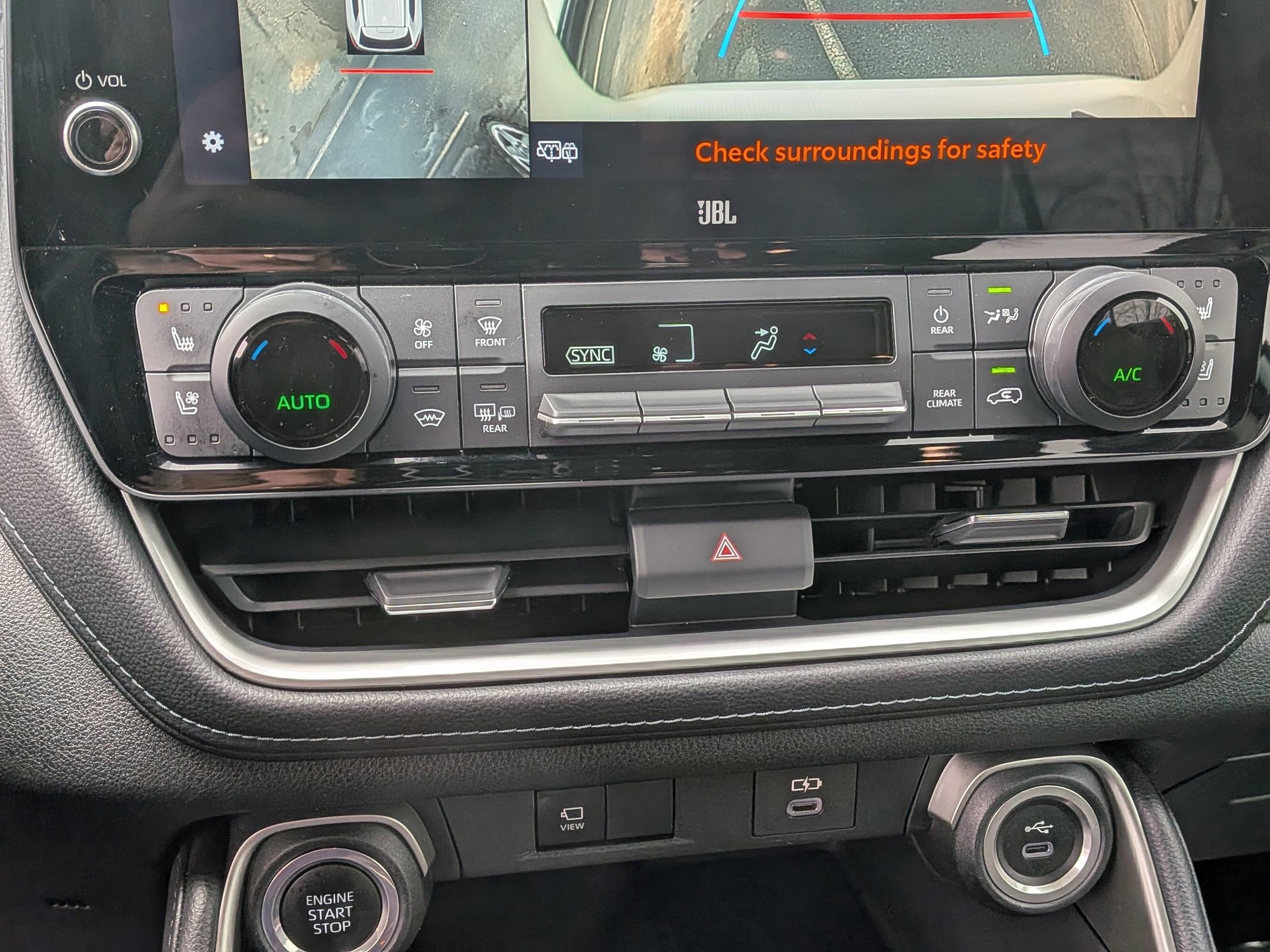 Used 2024 Toyota Grand Highlander Limited image 29