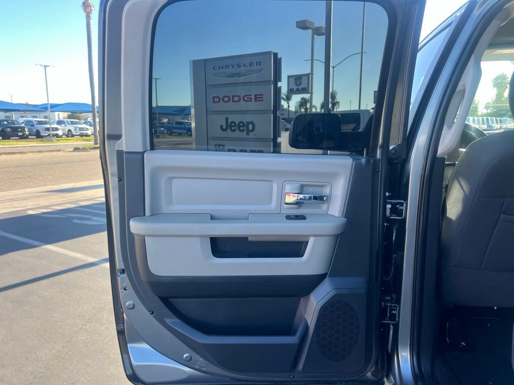 Used 2011 RAM 1500 Classic SLT w/ Luxury Group AWD/4WD image 30