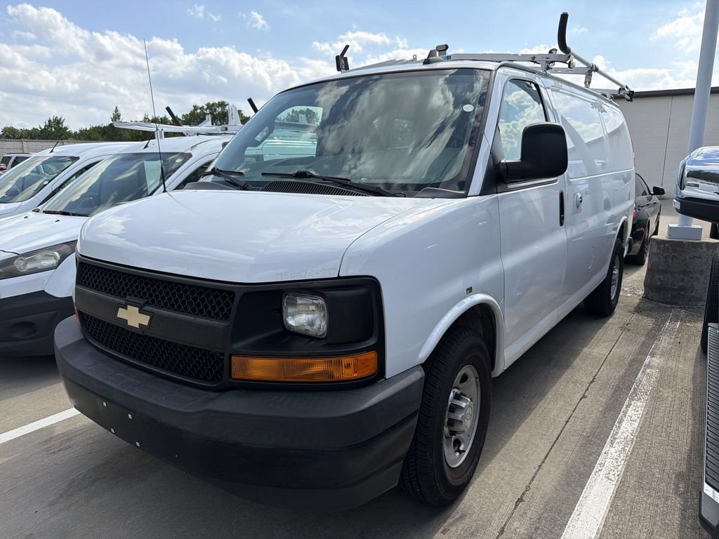 Used 2017 Chevrolet Express 2500 RWD image 1