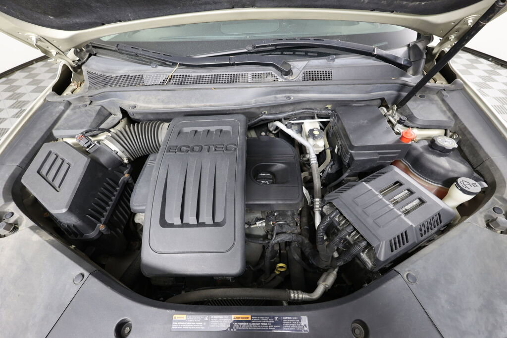 Used 2015 Chevrolet Equinox LT image 33