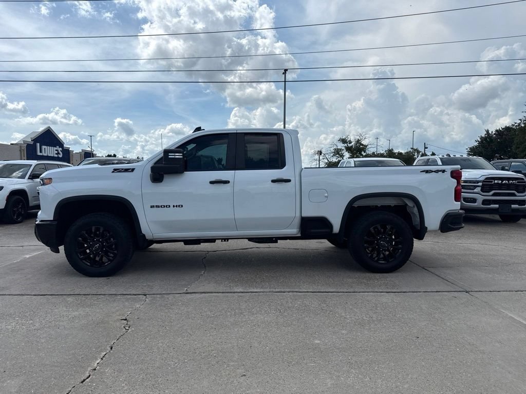 Used 2025 Chevrolet Silverado 2500 Custom AWD/4WD image 4