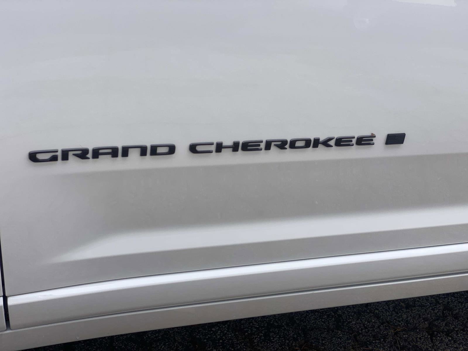 New 2026 Jeep Grand Cherokee Limited Reserve AWD/4WD image 8