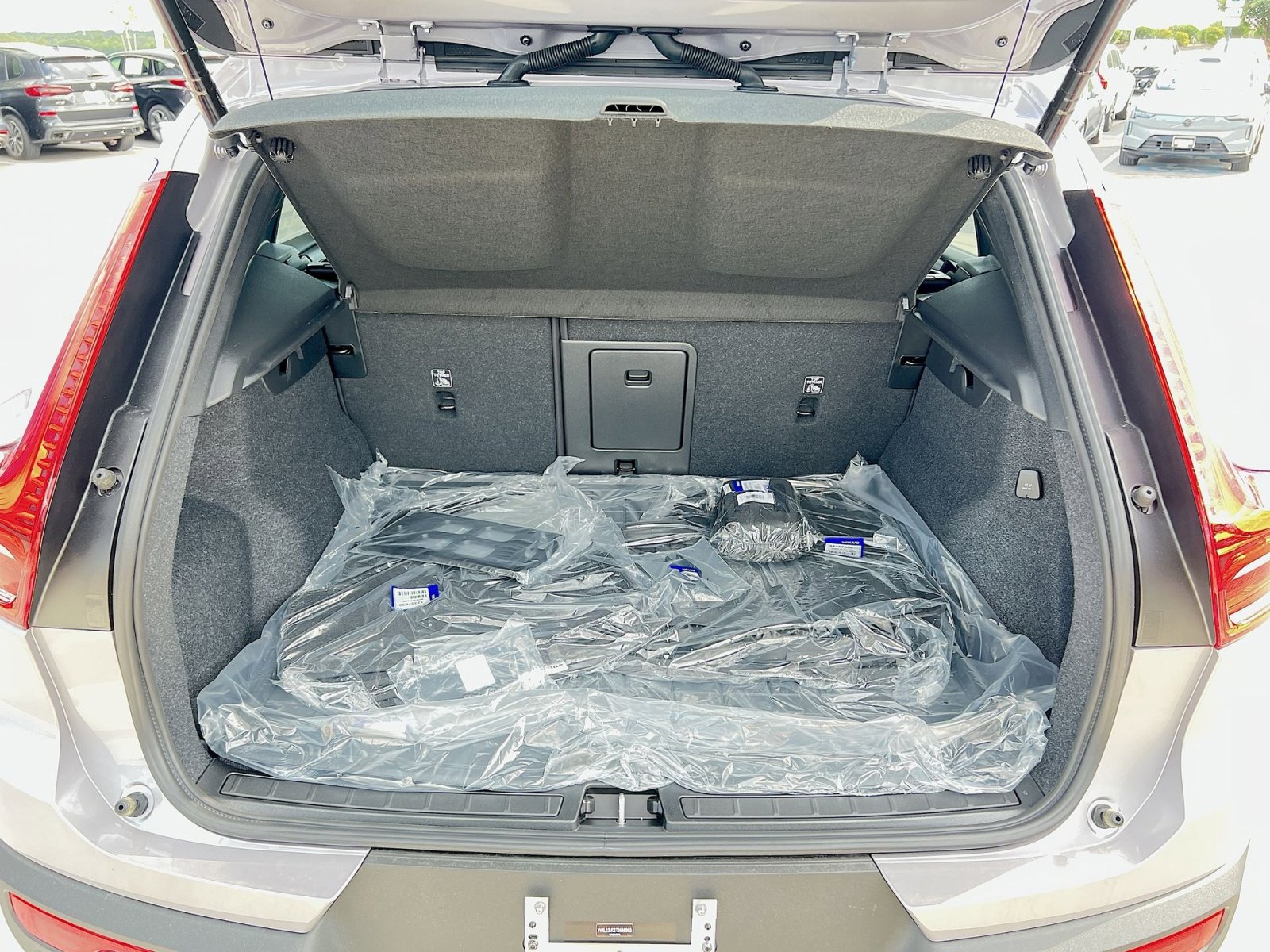 New 2026 Volvo XC40 B5 Plus w/ Protection Package Premier image 26