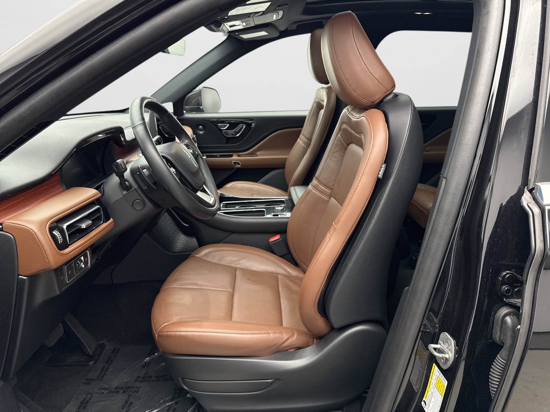 Used 2023 Lincoln Aviator Reserve w/ Equipment Group 201A AWD/4WD image 11