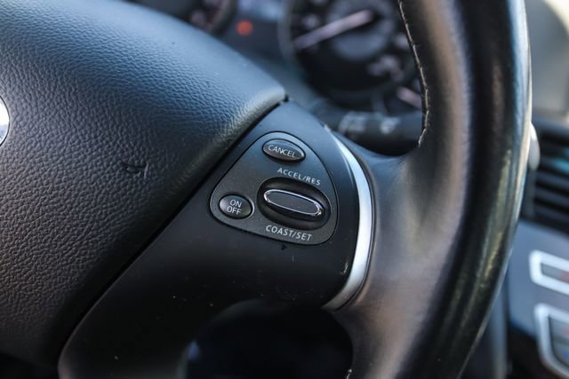 Used 2016 INFINITI Q70 L 3.7 w/ Deluxe Touring Package image 20