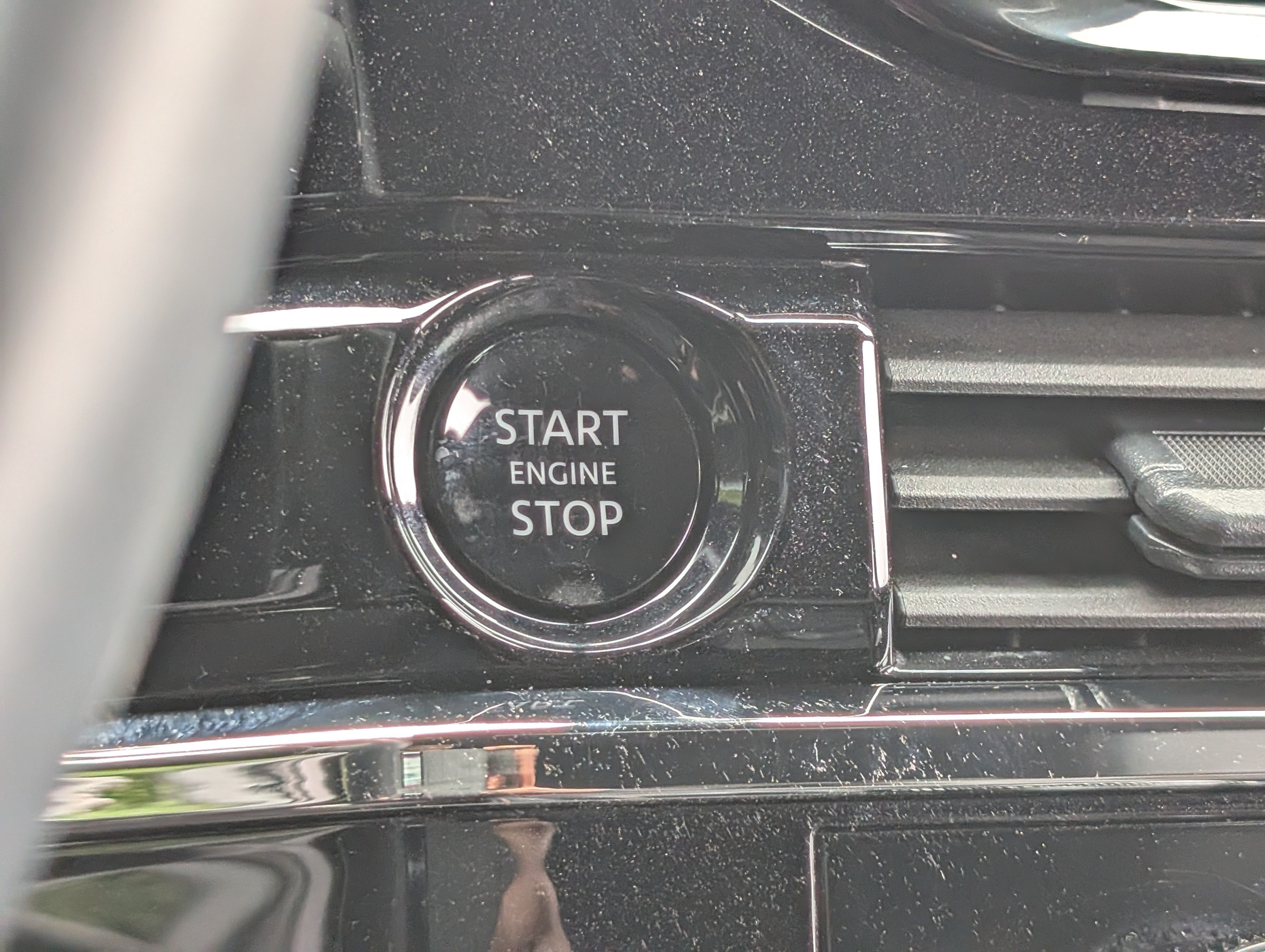 Used 2025 Nissan Pathfinder Rock Creek AWD/4WD image 34