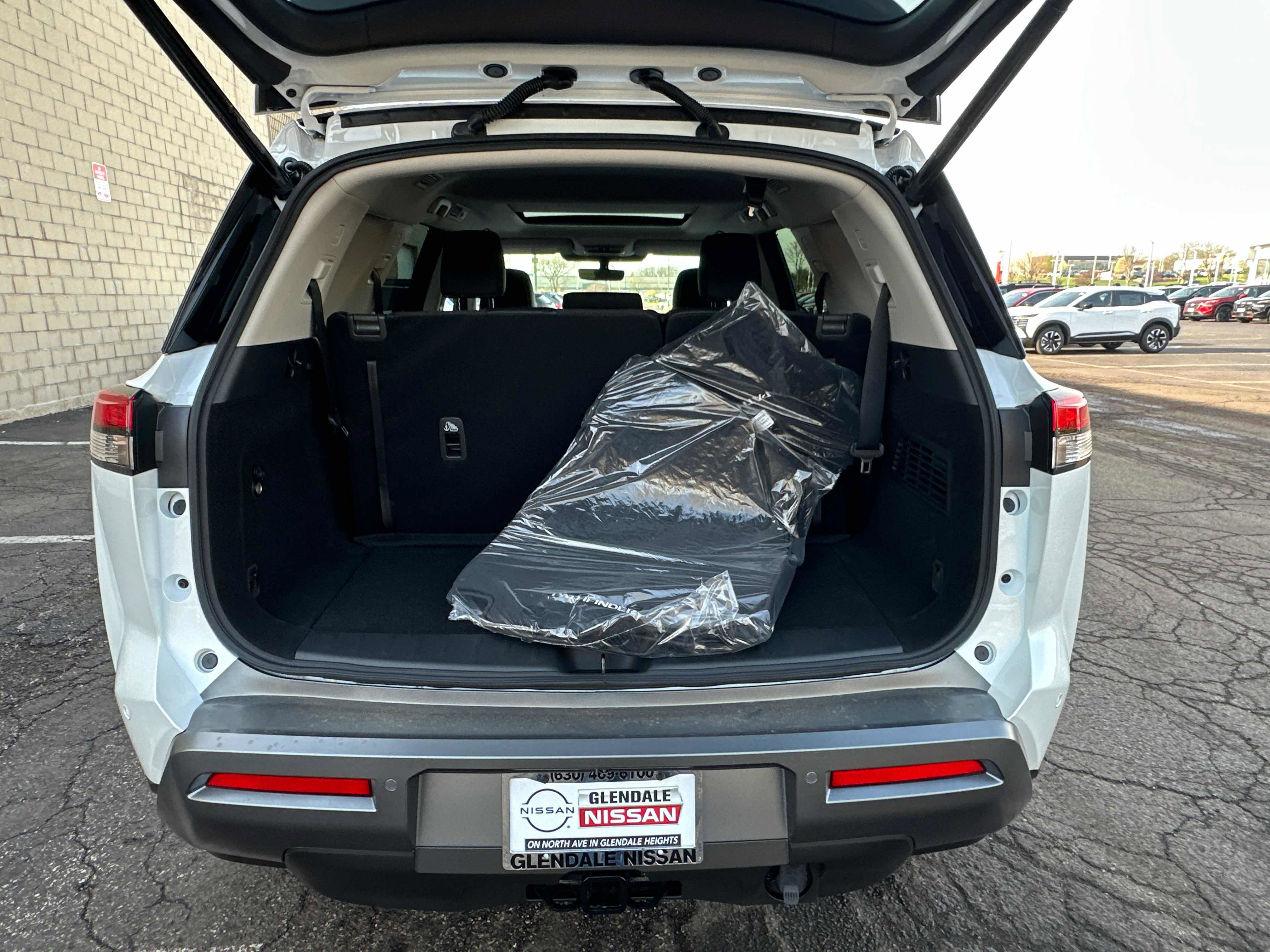 New 2026 Nissan Pathfinder Platinum AWD/4WD image 15