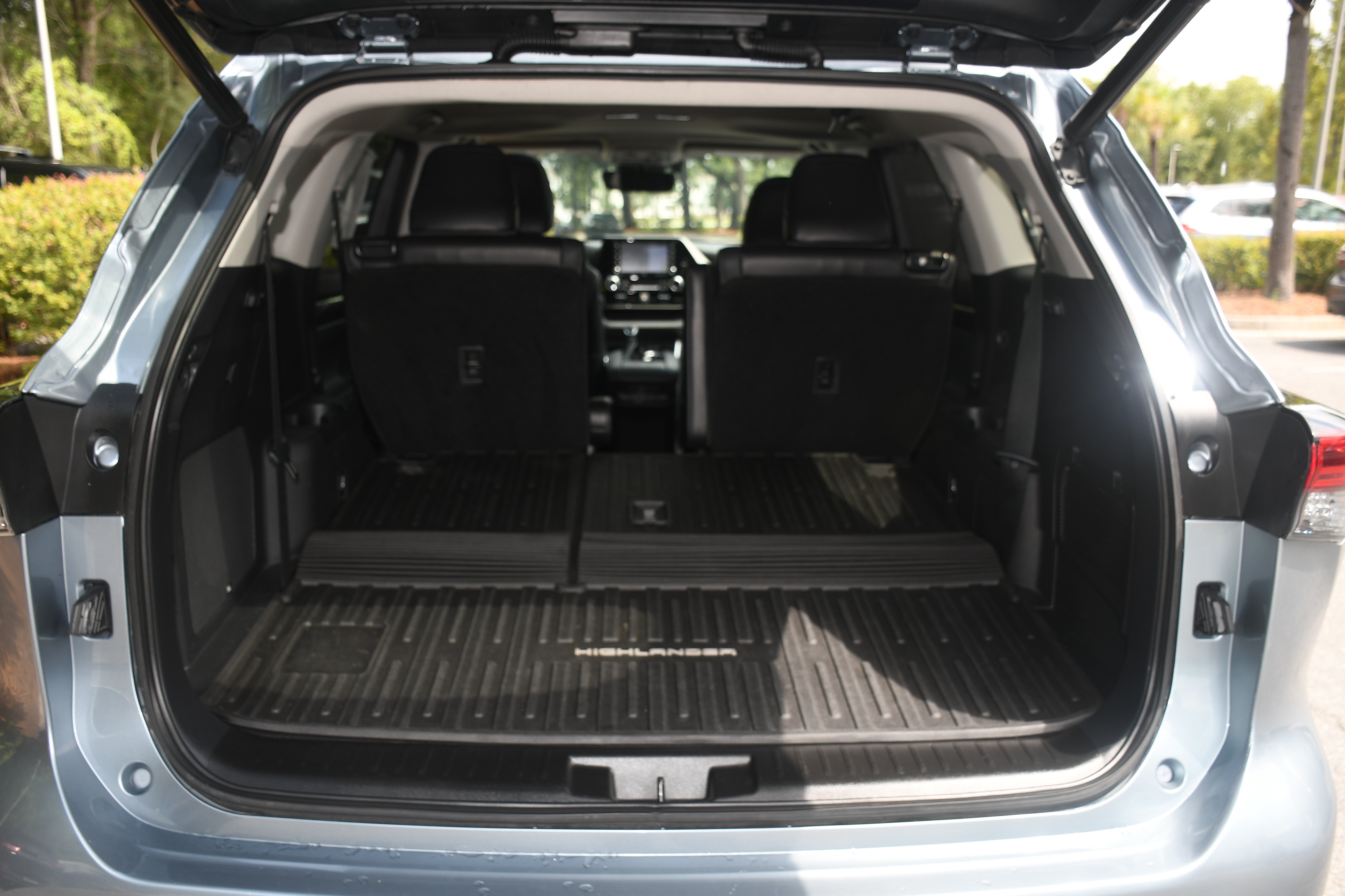 Certified 2021 Toyota Highlander Limited AWD/4WD image 19
