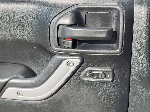 Used 2016 Jeep Wrangler Unlimited Sahara image 23