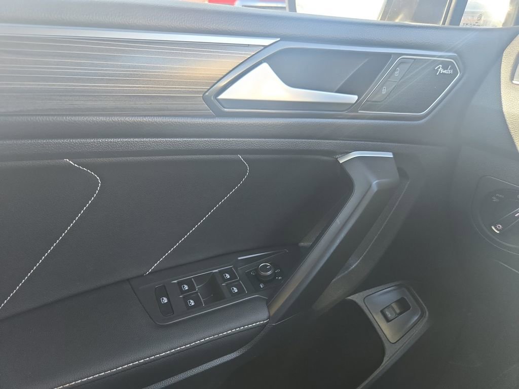 Used 2024 Volkswagen Tiguan SEL R-Line image 24
