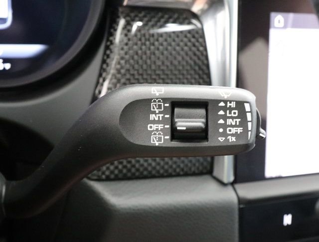 Used 2025 Porsche Macan image 41