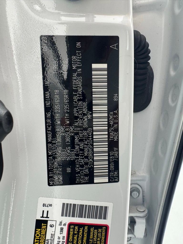 Used 2023 Toyota Highlander XLE AWD/4WD image 10