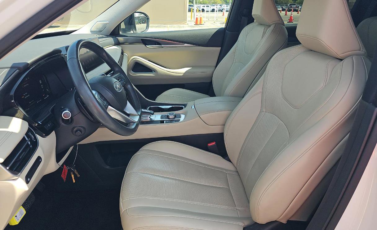 Certified 2023 INFINITI QX60 Luxe w/ Performance Audio Package image 12