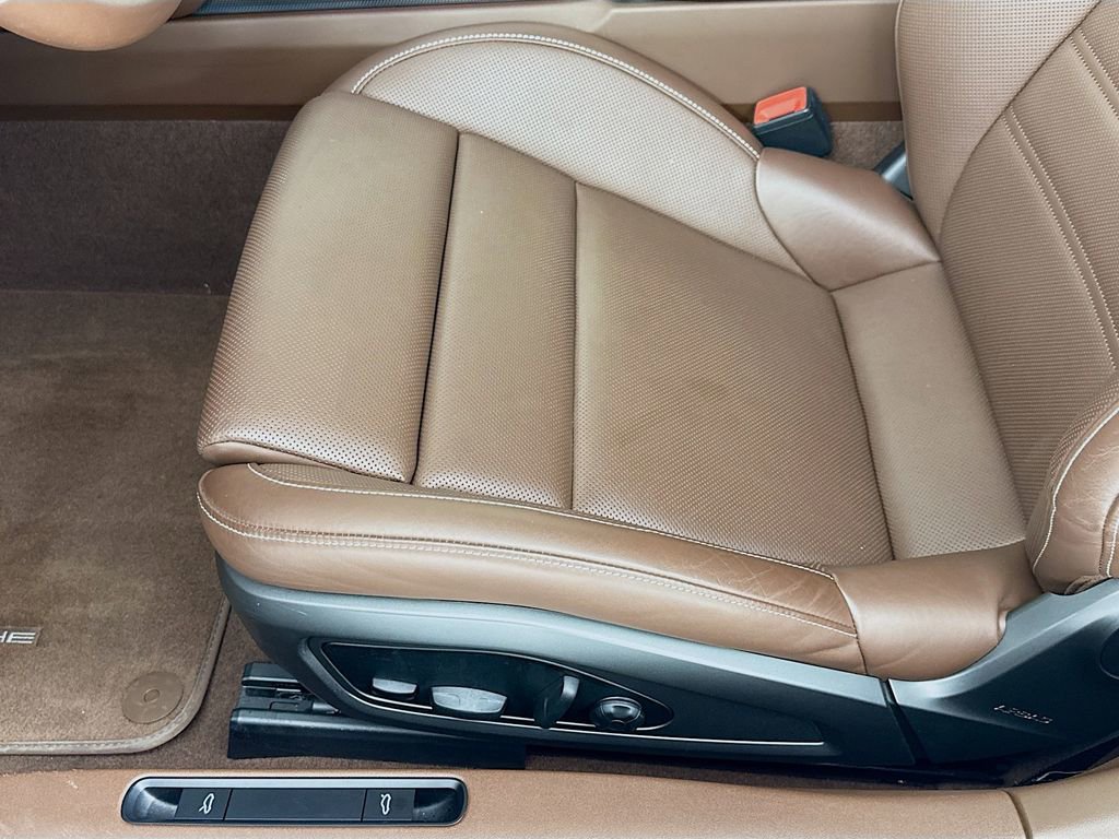 Certified 2022 Porsche 911 Targa 4S AWD/4WD image 14